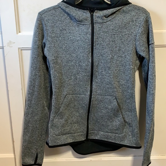 Nike hoodie running jacket size small thumbholes - Picture 3 of 10